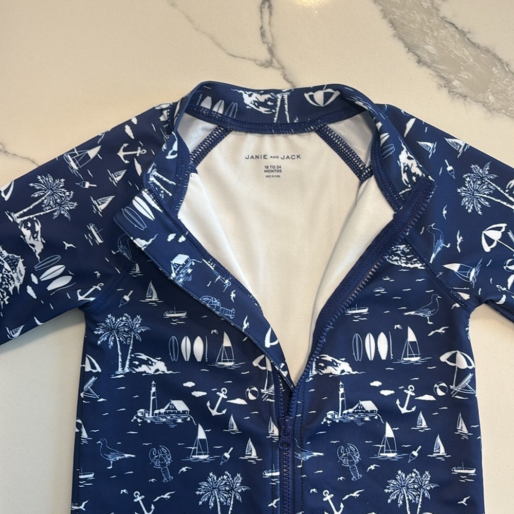 Janie and Jack baby beach toile rashguard swimsuit - Picture 4 of 6